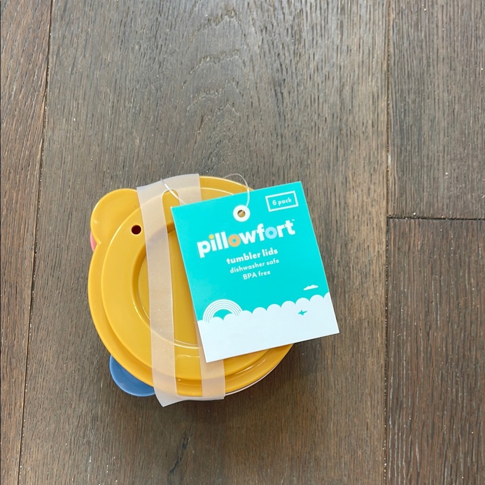Pillowfort Colorful Tumbler Lids Set